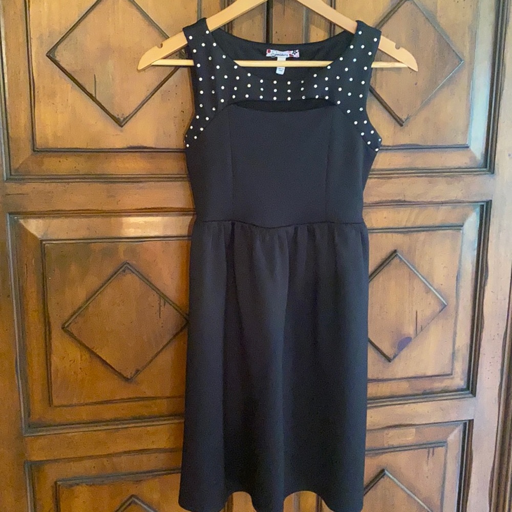 Juniors size 16, pearl/sequin black dress Concert